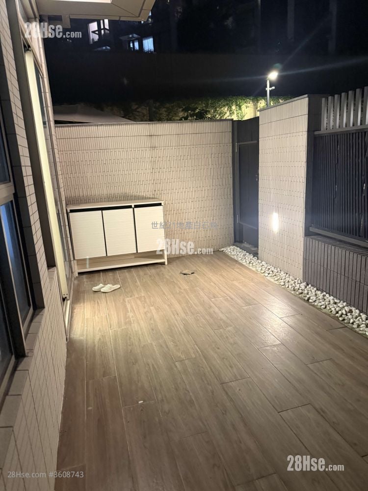 The Horizon Rental 445 ft²