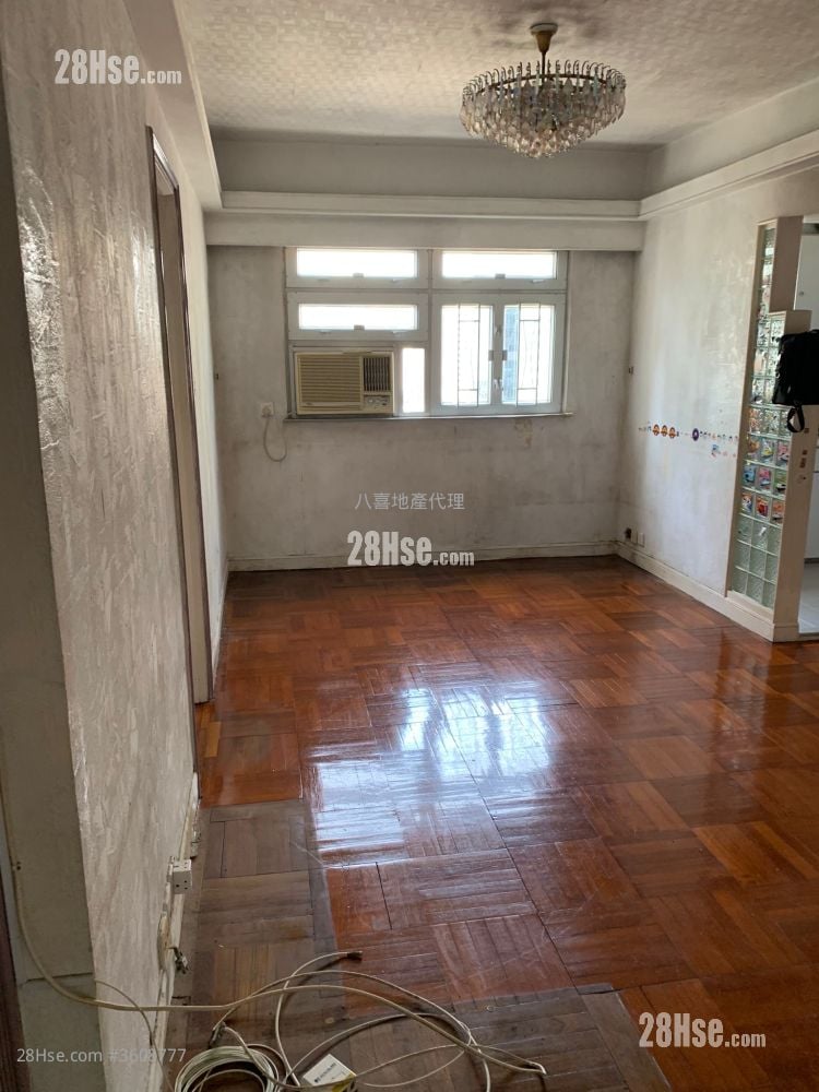 愉景楼 售盘 2 房 , 1 浴室 580 平方尺