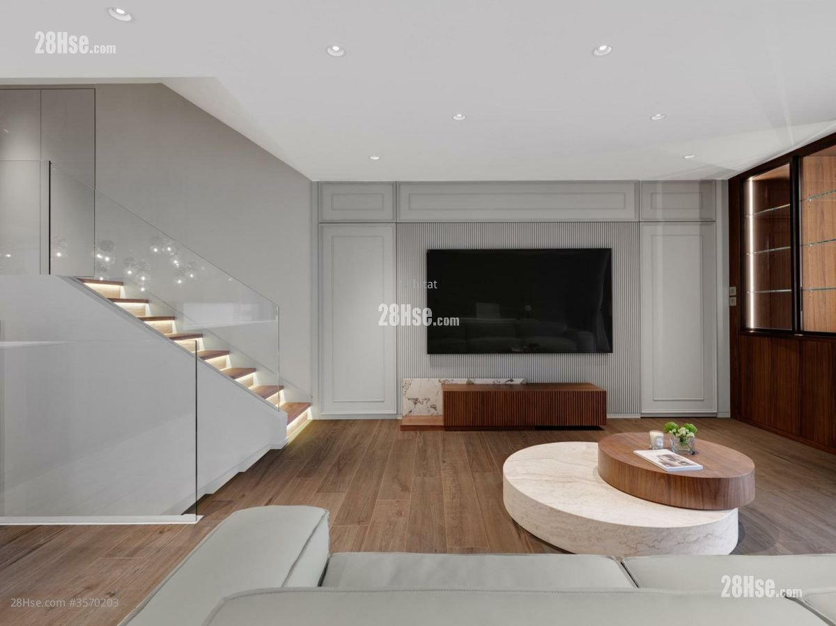 May Tower Sell 4 Bedrooms , 3 Bathrooms 2,278 ft²