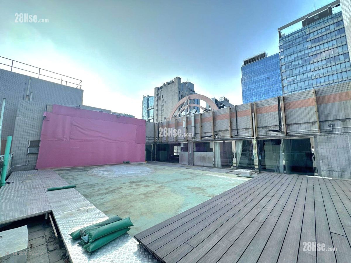 九龙广场 租盘 2 房 , 1 厕所 2,500 平方尺