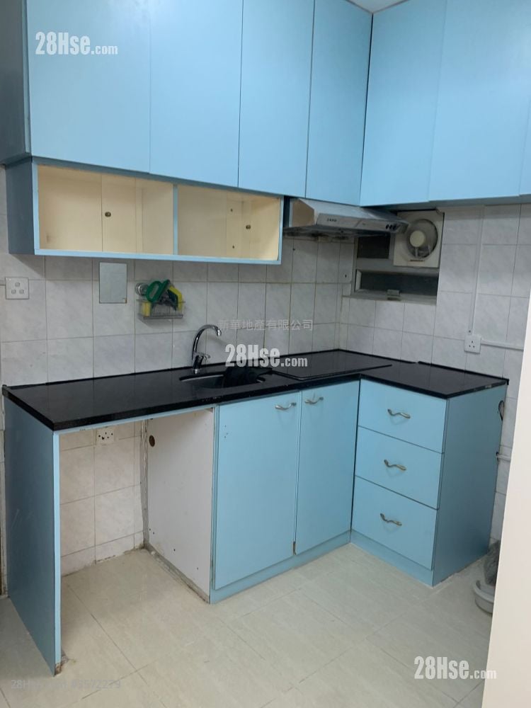 Wai Lee Building Rental 2 Bedrooms , 1 Bathroom 352 ft²