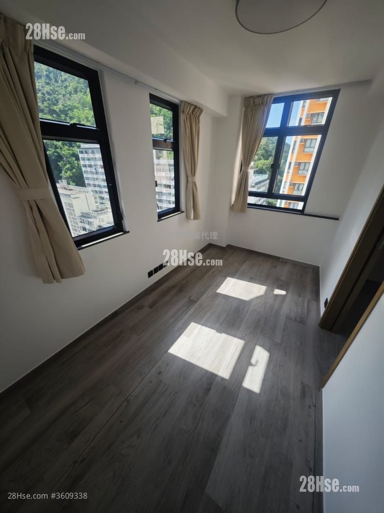 恆裕大廈 租盤 1 房 , 1 浴室 265 平方呎