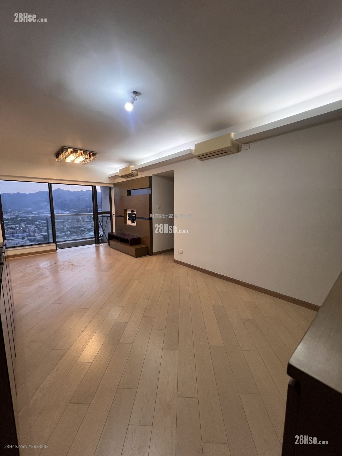 溱柏 售盤 4 房 981 平方呎