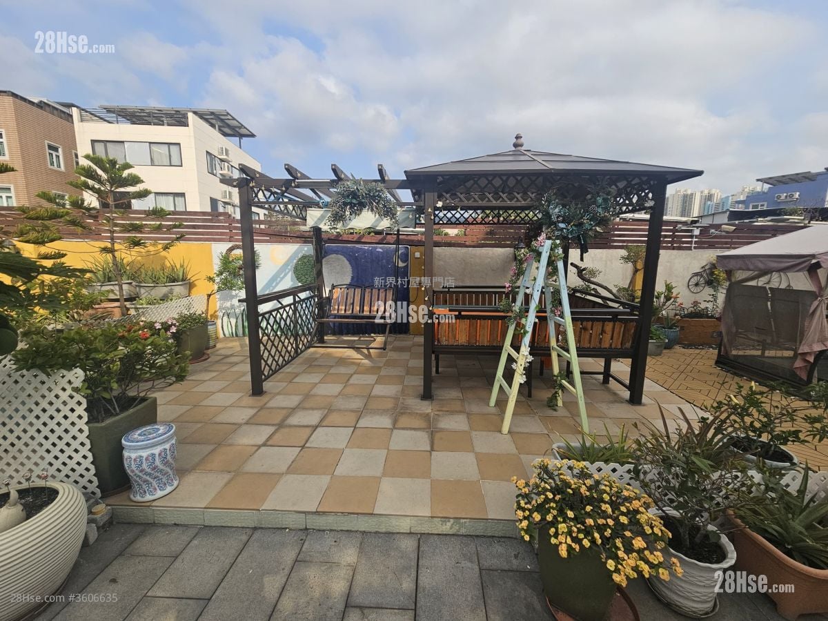 村屋 售盘 5+ 房 , 4 浴室 2,100 平方尺