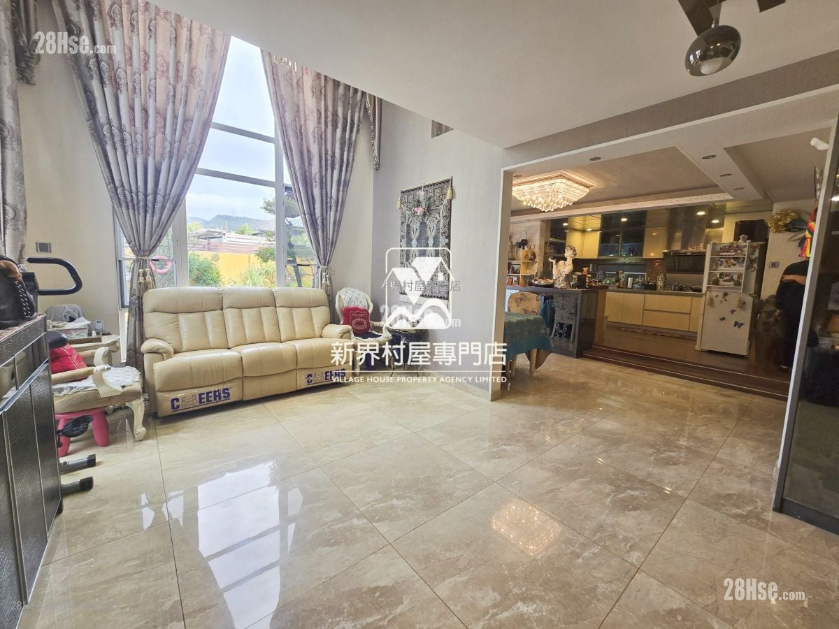 村屋 售盘 5+ 房 , 4 浴室 2,100 平方尺