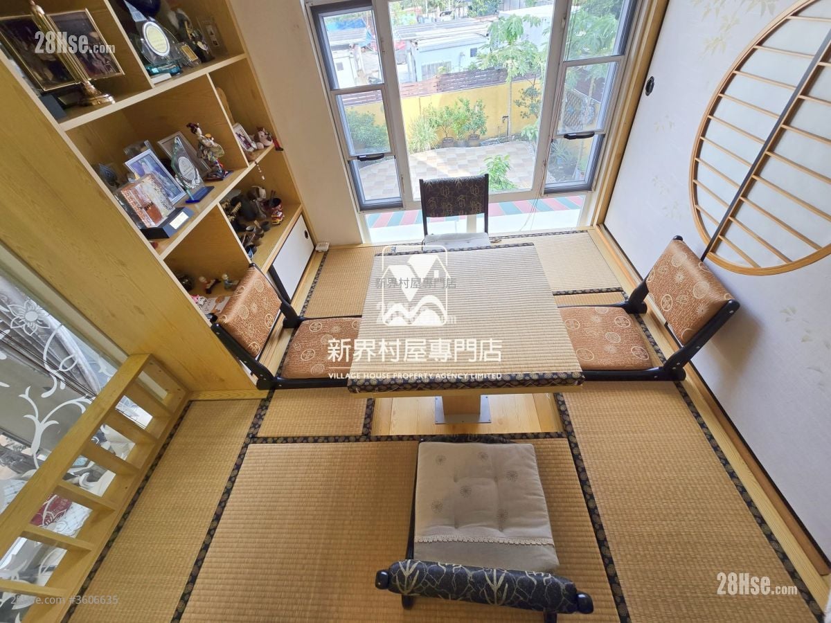 村屋 售盘 5+ 房 , 4 浴室 2,100 平方尺