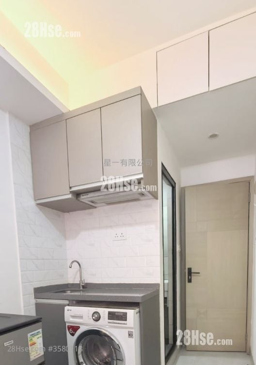 Tsin Shui Building Rental Studio , 1 Bathroom 150 ft²