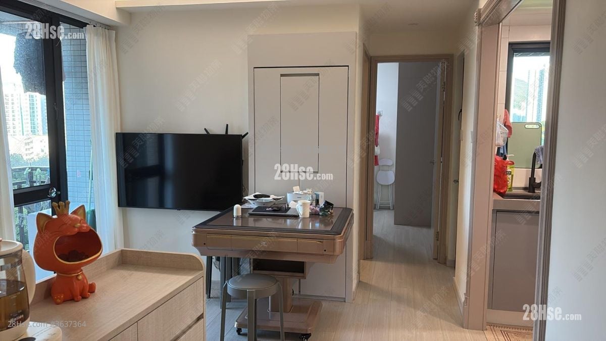 Royal Green Sell 2 Bedrooms 412 ft²