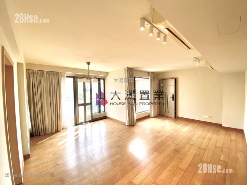 Green Lodge Sell 3 Bedrooms , 2 Bathrooms 1,047 ft²