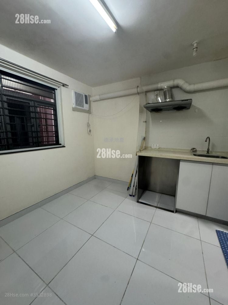 Village Rental Studio , 1 Bathroom