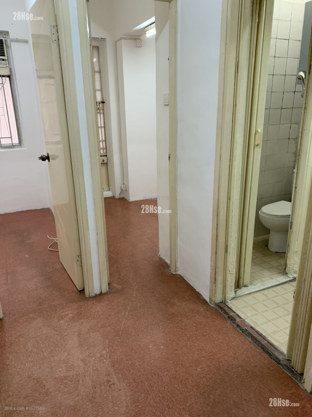 土瓜湾大厦 租盘 2 房 , 1 浴室 299 平方尺