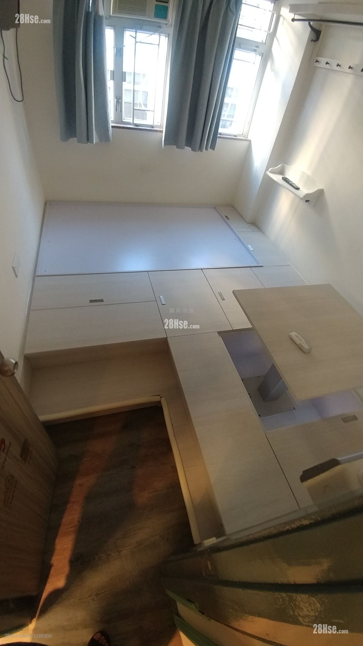 南侨大楼 售盘 2 房 302 平方尺