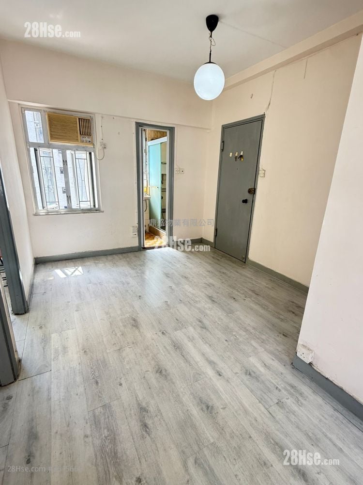 永兴大楼 租盘 2 房 , 1 浴室 394 平方尺