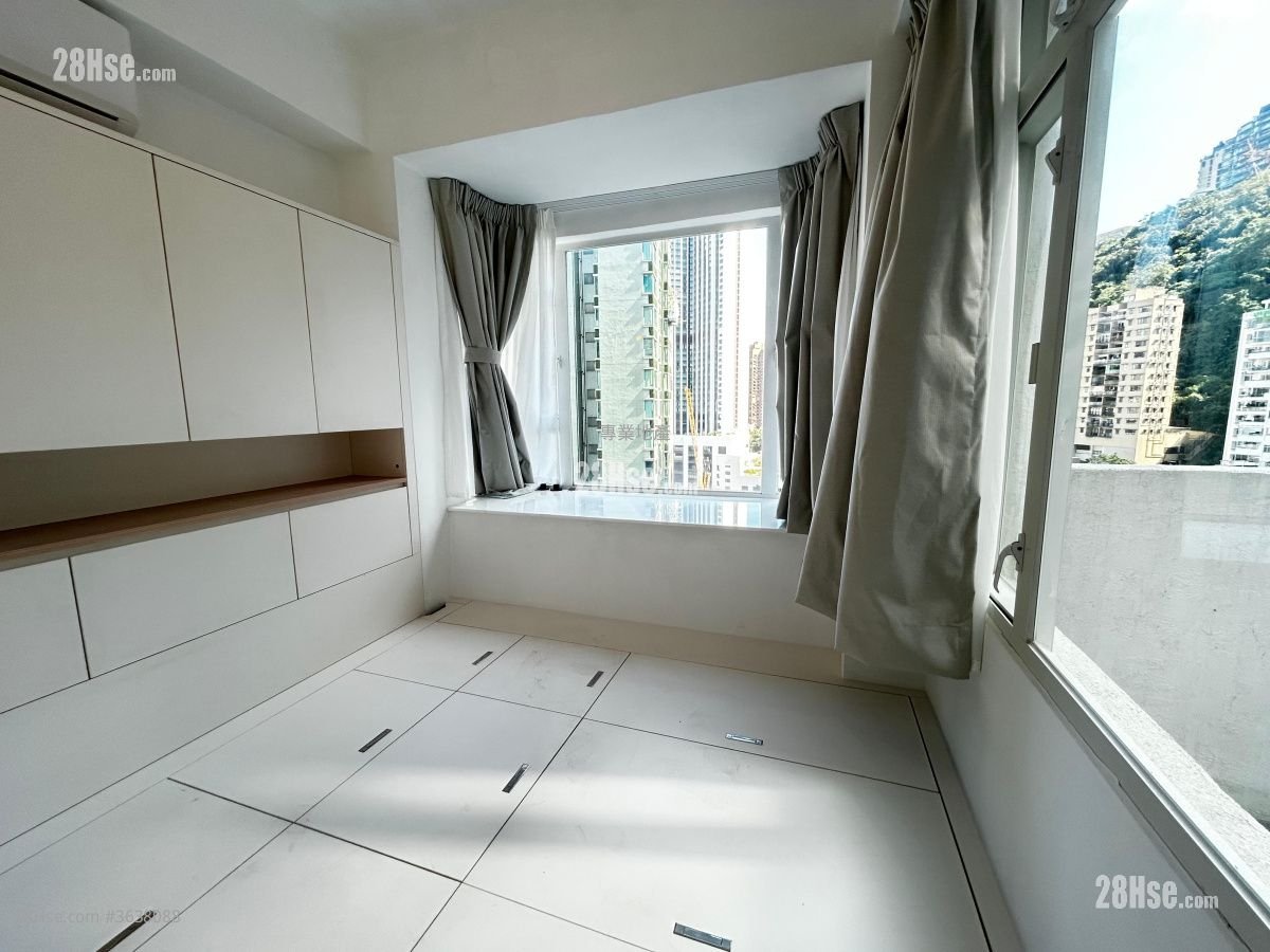 Vincent Mansion Rental 1 Bedroom , 1 Bathroom 268 ft²