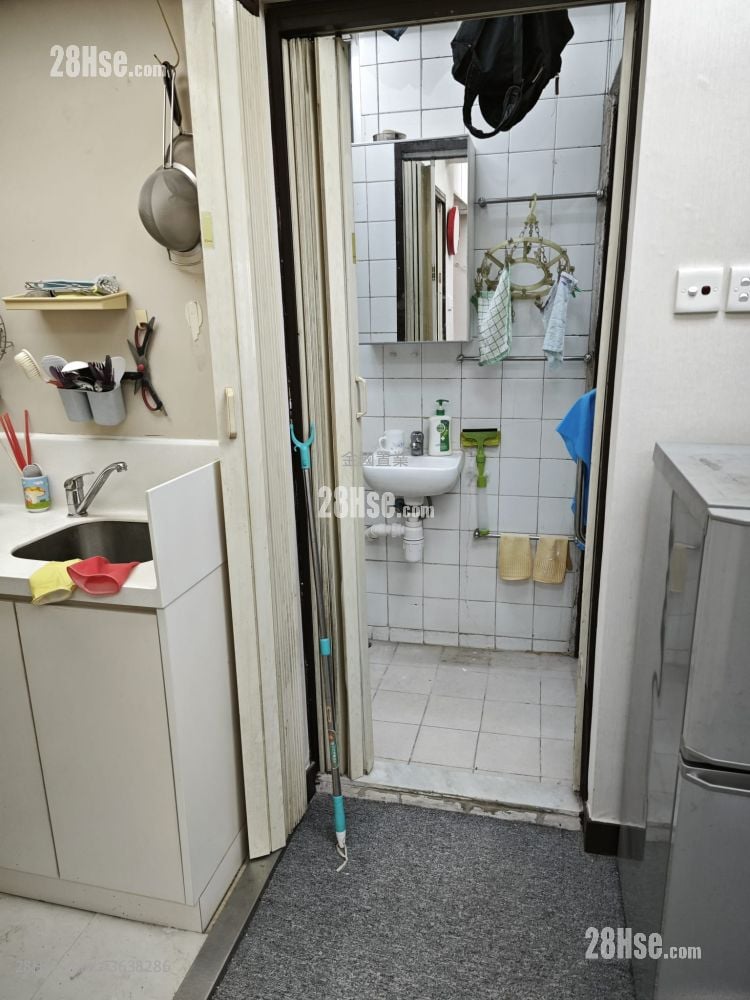 Alpha House Sell 3 Bedrooms 693 ft²