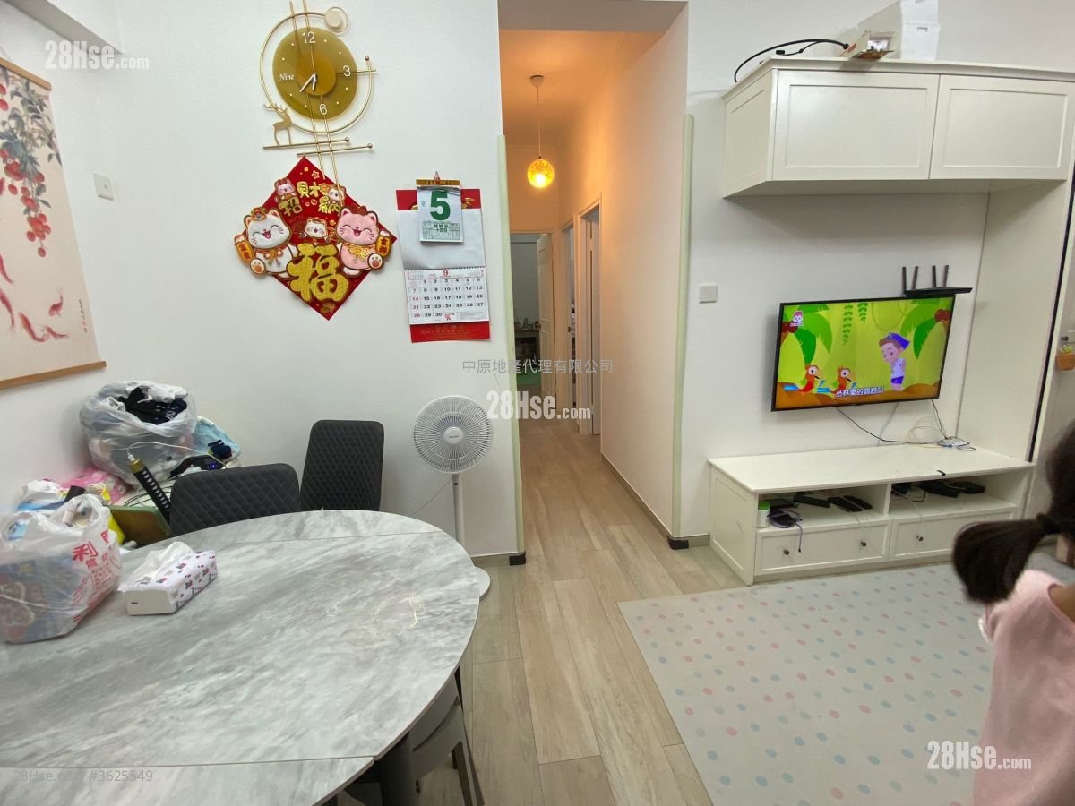 朗怡居 售盘 3 房 665 平方尺