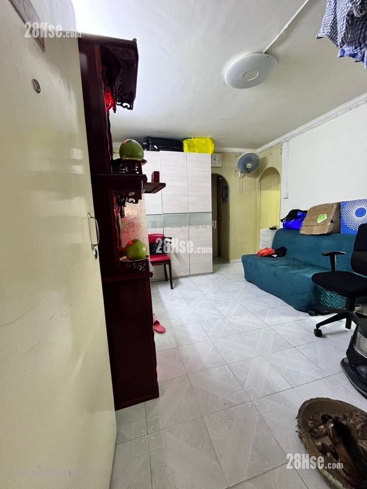 东头(二)邨 售盘 2 房 , 1 浴室 397 平方尺