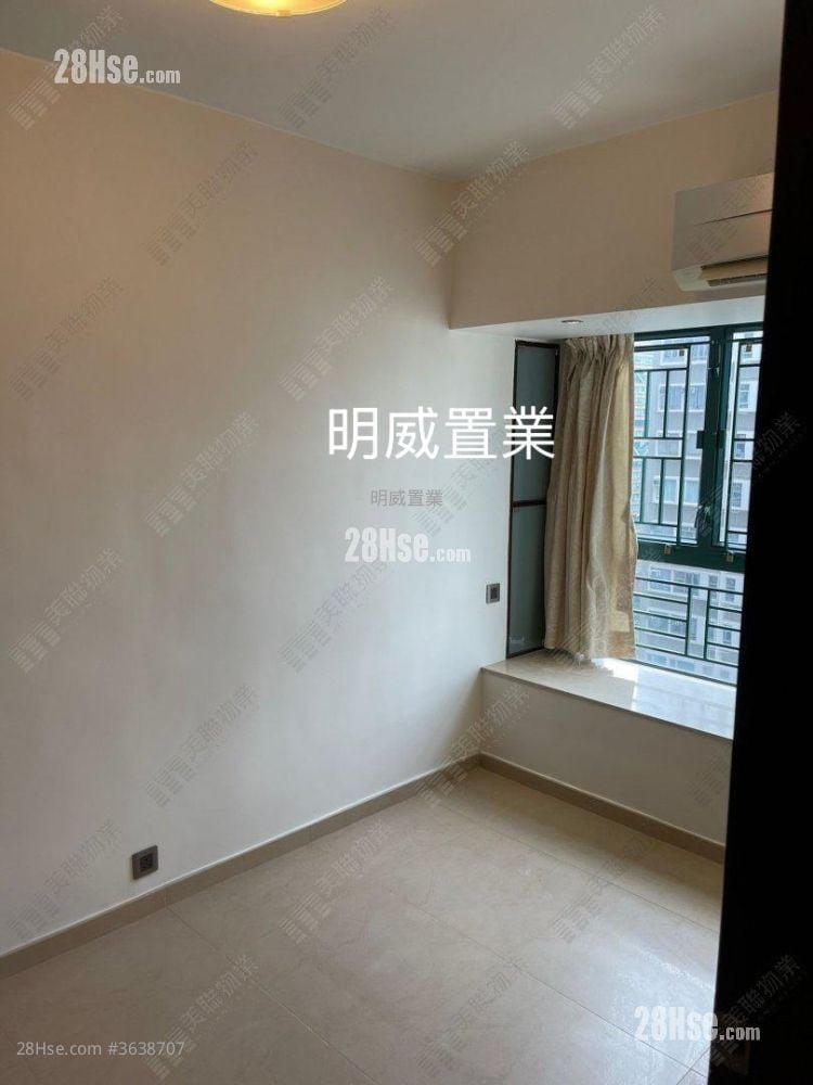 Triumph Terrace Sell 2 Bedrooms , 1 Bathroom 482 ft²