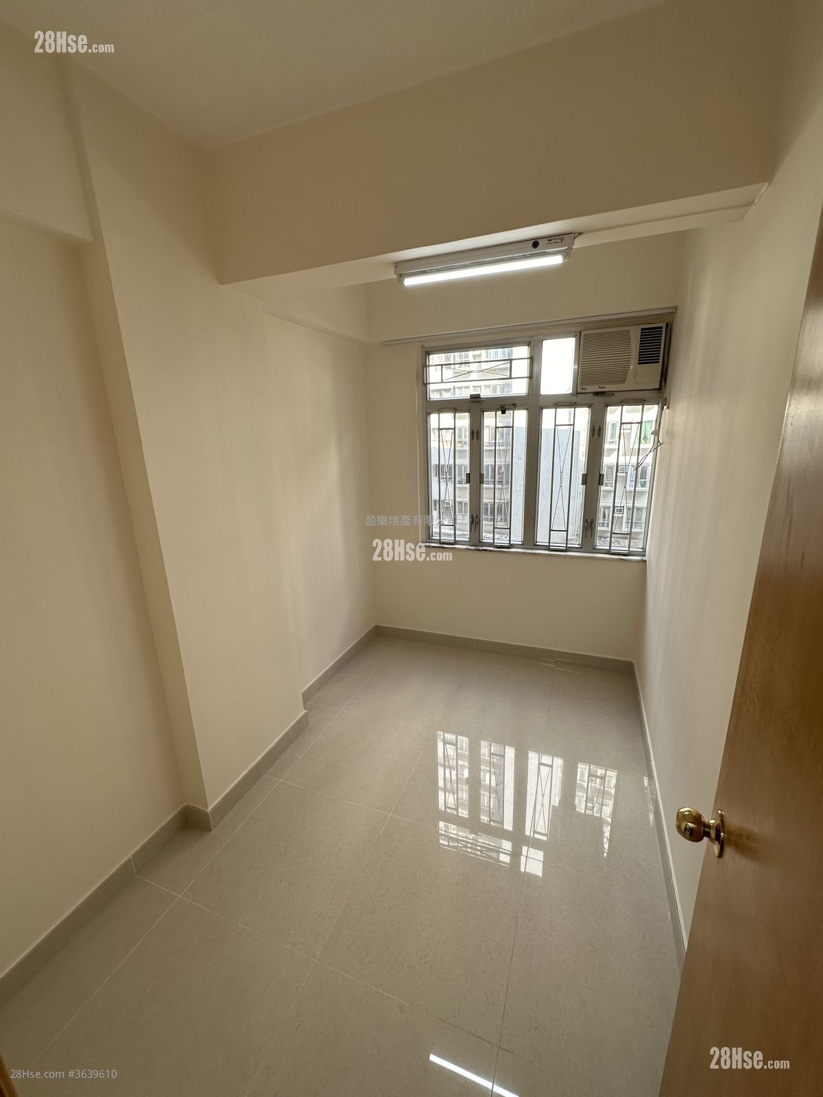 适安大厦 租盘 3 房 , 1 浴室 474 平方尺