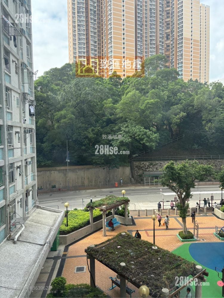 葵兴村 售盘 2 房 377 平方尺