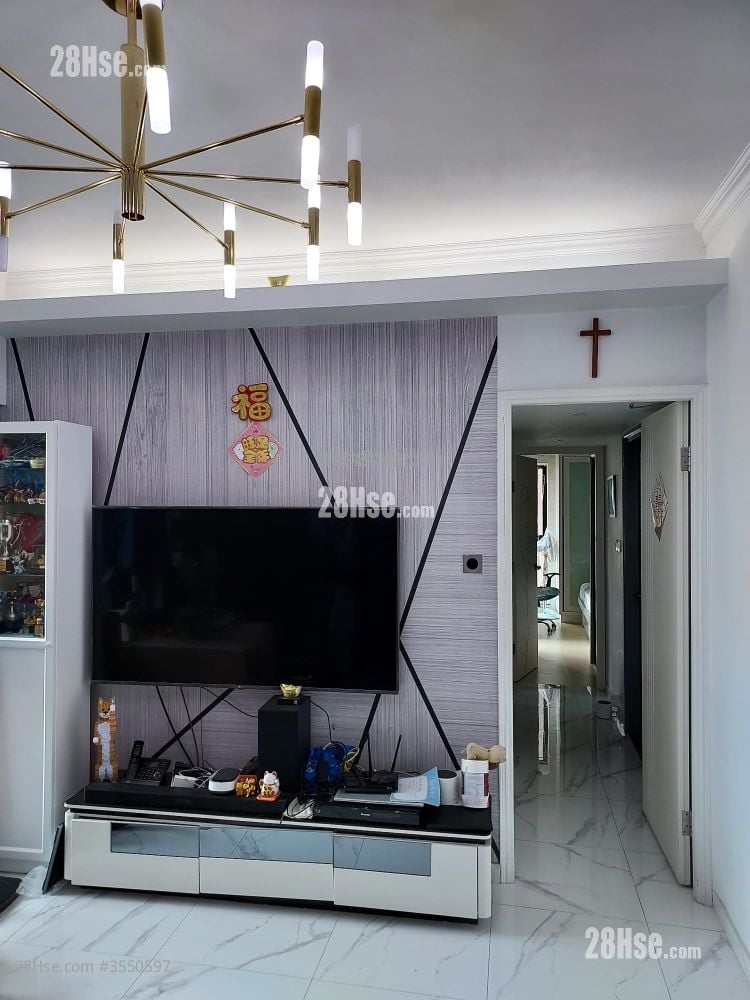 Castello Rental 3 Bedrooms , 2 Bathrooms 873 ft²