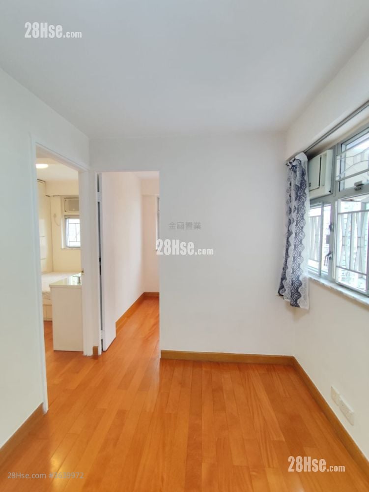 华伟大厦 租盘 2 房 , 1 浴室 321 平方尺