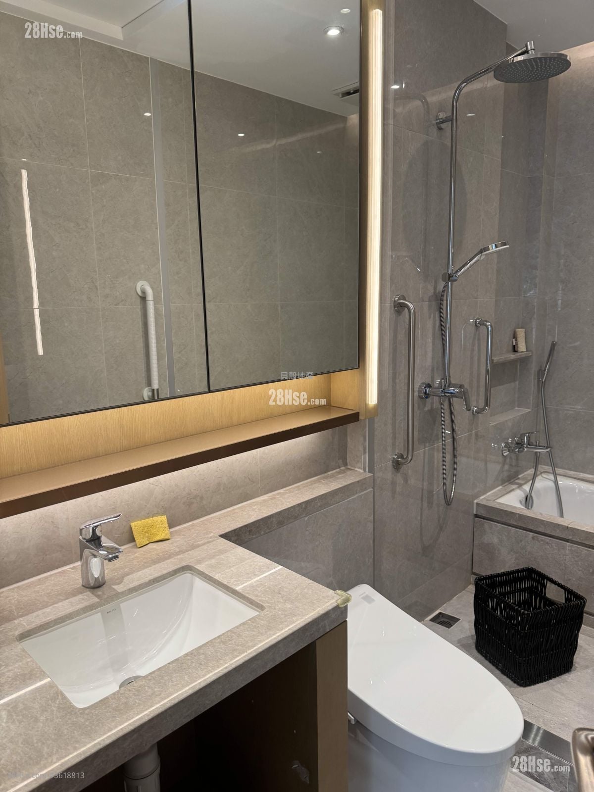 山水盈 售盘 3 房 , 2 浴室 1,012 平方尺