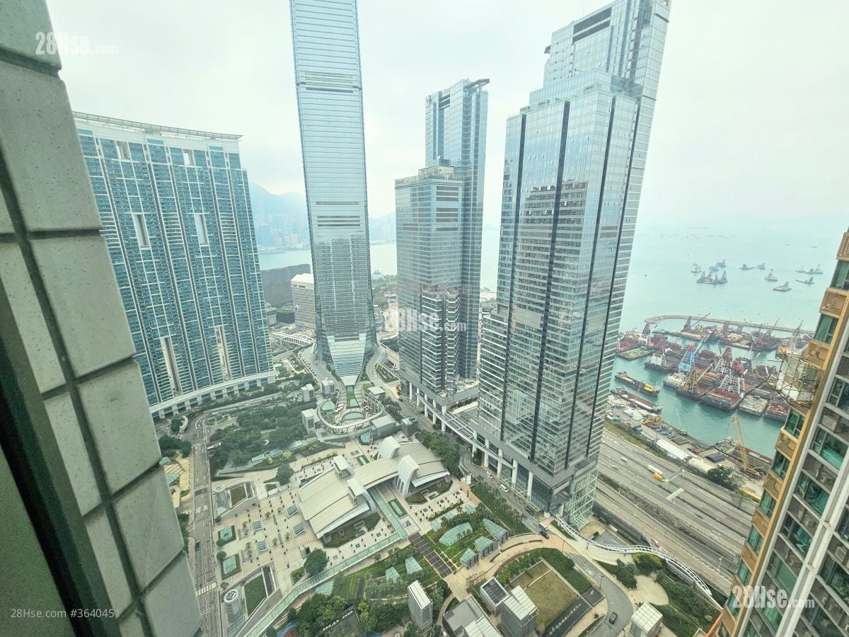 擎天半岛 售盘 3 房 , 2 浴室 781 平方尺