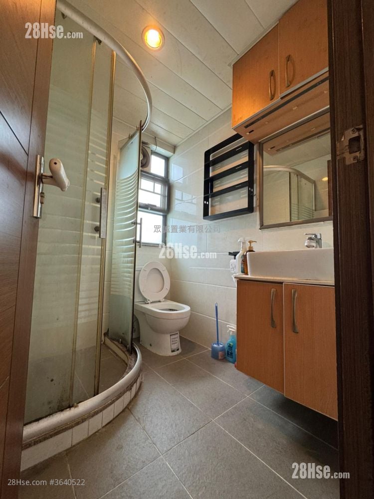 村屋 租盘 3 房 , 1 浴室 650 平方尺
