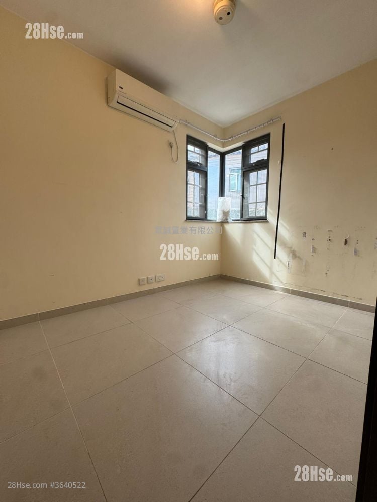 村屋 租盘 3 房 , 1 浴室 650 平方尺