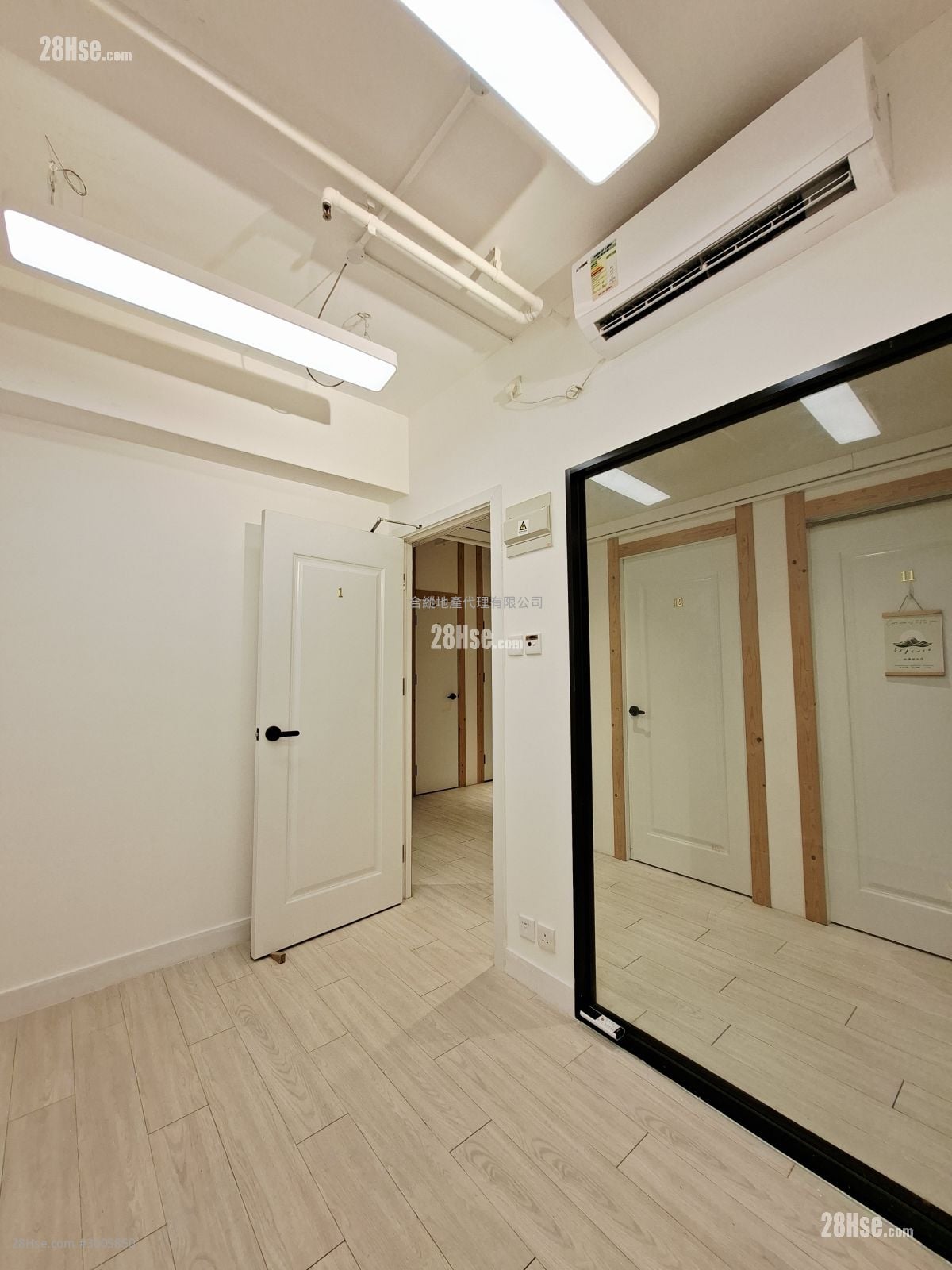 时运工业大厦 租盘 5+ 房 , 2 厕所