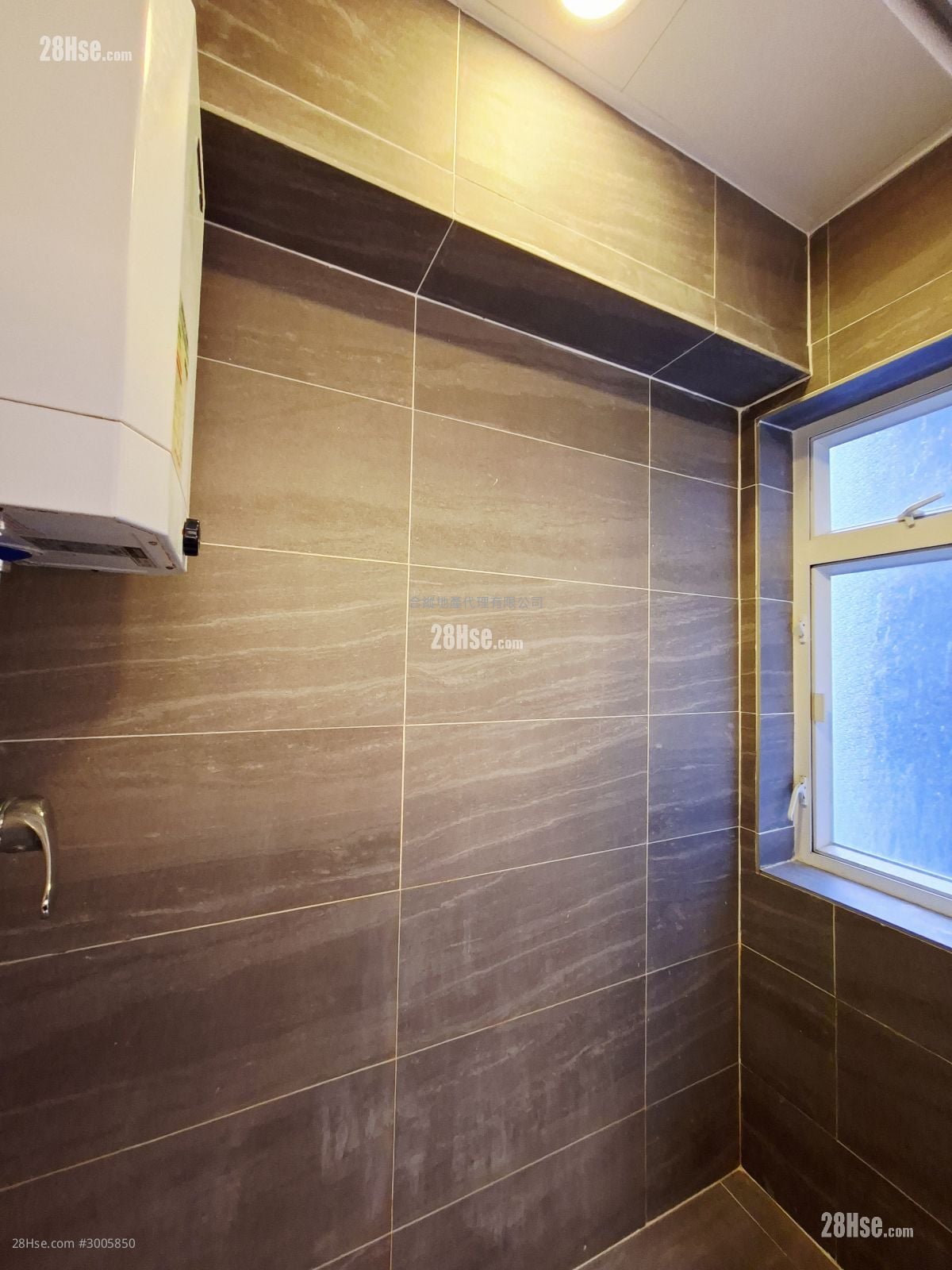 时运工业大厦 租盘 5+ 房 , 2 厕所