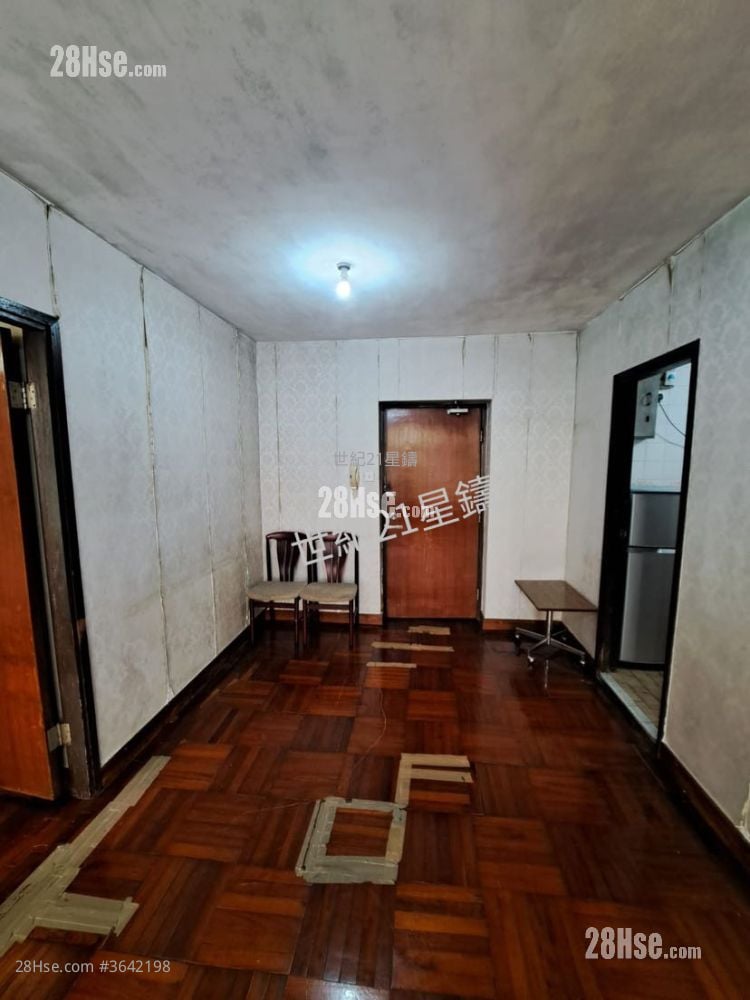 Pokfulam Gardens Sell 2 Bedrooms , 1 Bathroom 466 ft²