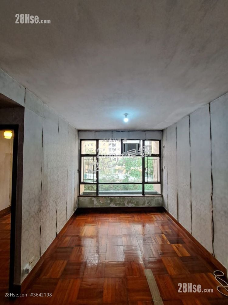 Pokfulam Gardens Sell 2 Bedrooms , 1 Bathroom 466 ft²