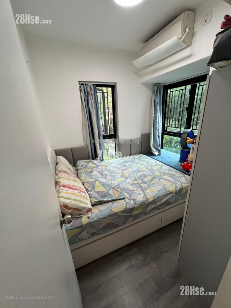 View Villa Sell 394 ft²