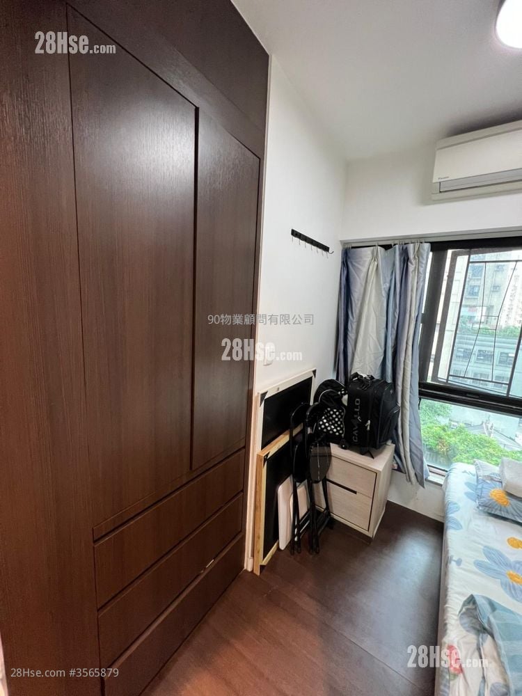 View Villa Sell 394 ft²