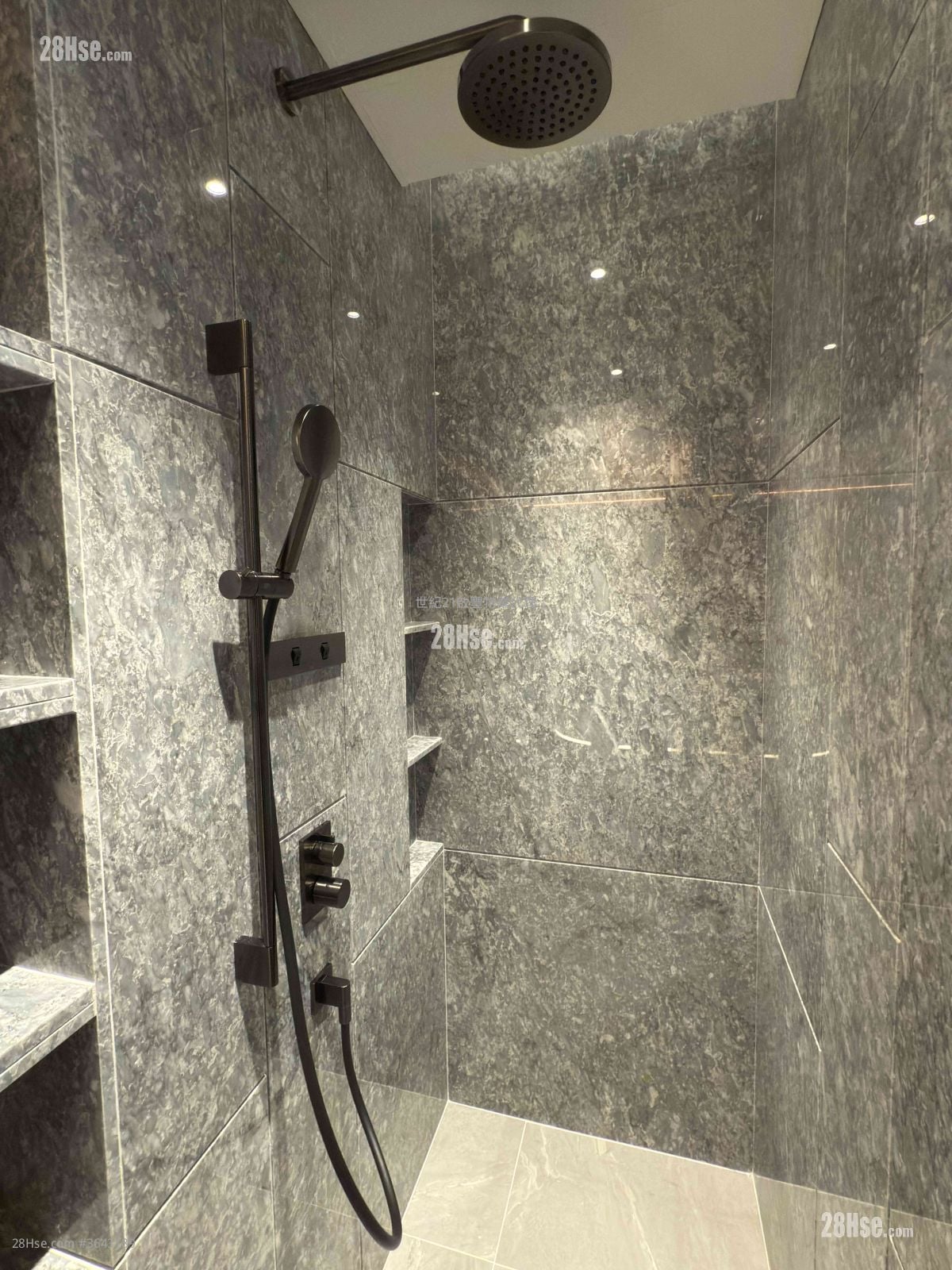 Cullinan Sky Sell 4 Bedrooms , 3 Bathrooms 1,993 ft²