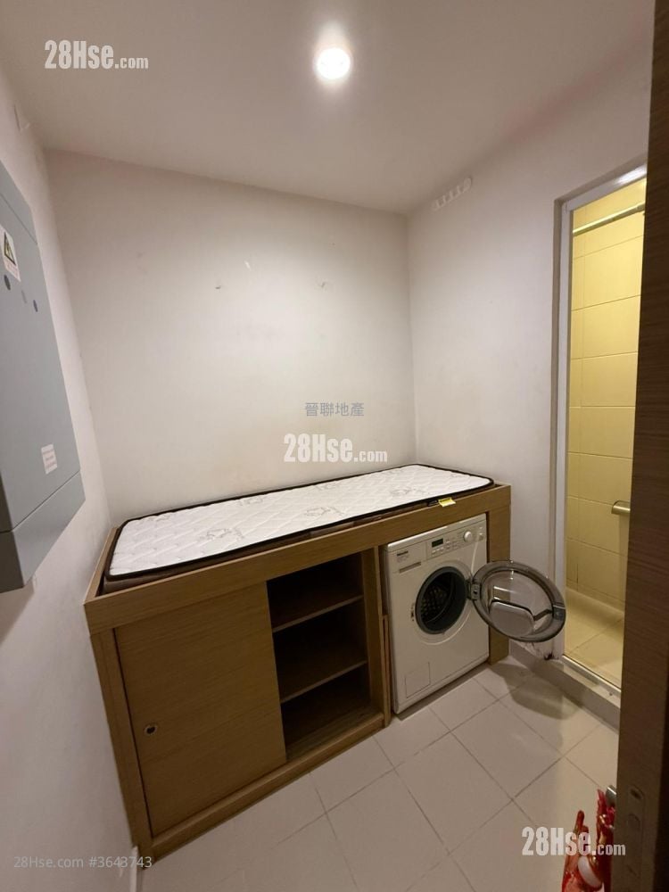 8 Lasalle Rental 1,023 ft²