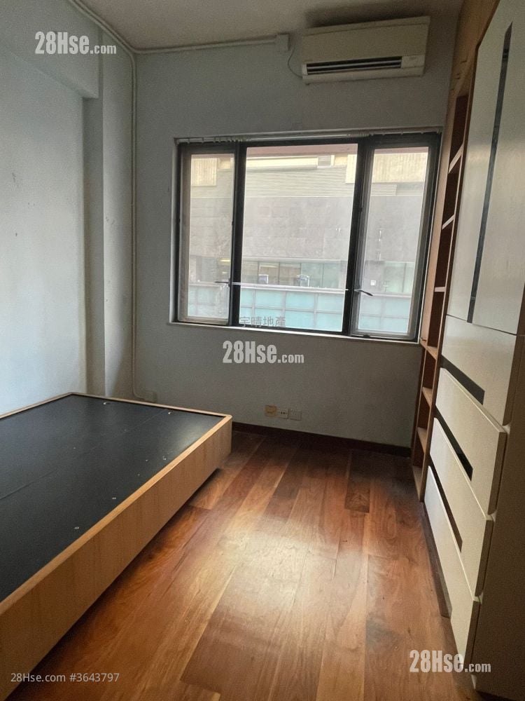 Champagne Court Sell 2 Bedrooms , 2 Bathrooms 1,026 ft²