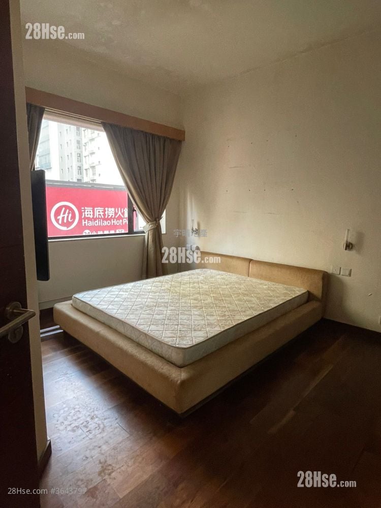 Champagne Court Sell 2 Bedrooms , 2 Bathrooms 1,026 ft²