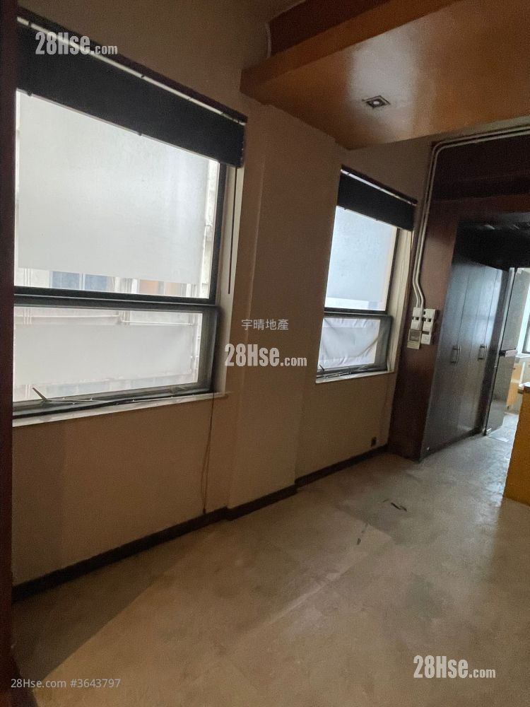 Champagne Court Sell 2 Bedrooms , 2 Bathrooms 1,026 ft²