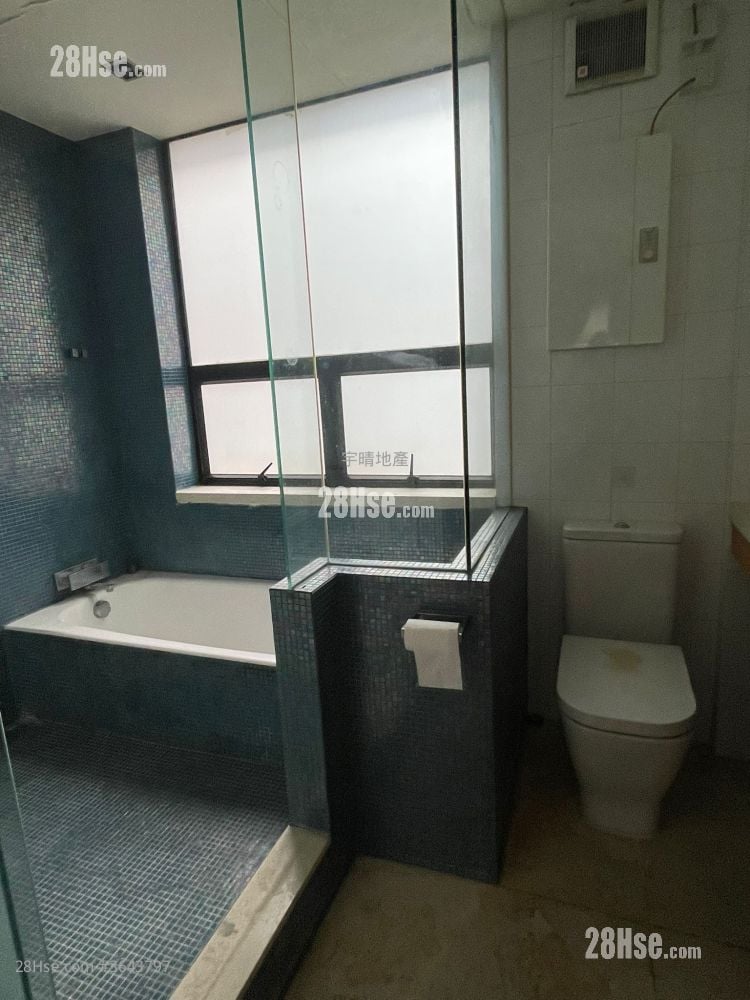 Champagne Court Sell 2 Bedrooms , 2 Bathrooms 1,026 ft²