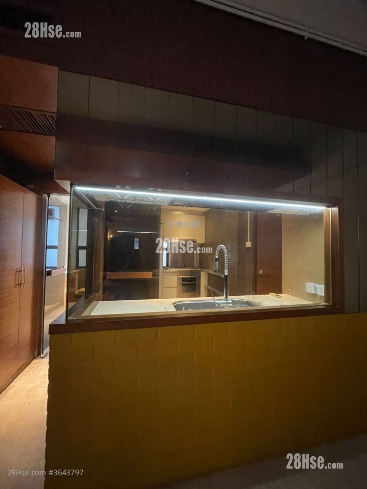 Champagne Court Sell 2 Bedrooms , 2 Bathrooms 1,026 ft²