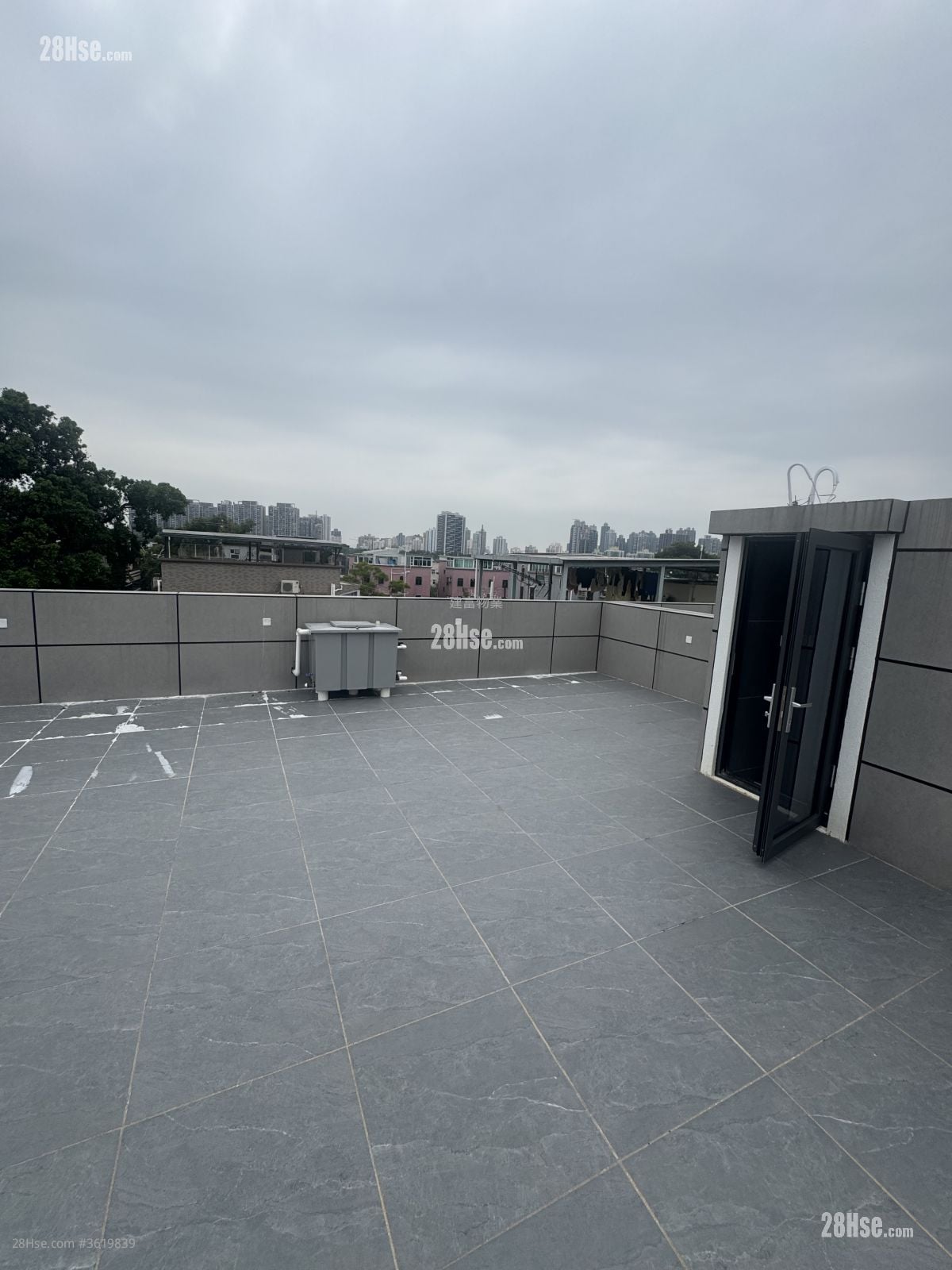 村屋 售盘 3 房 , 1 浴室 700 平方尺