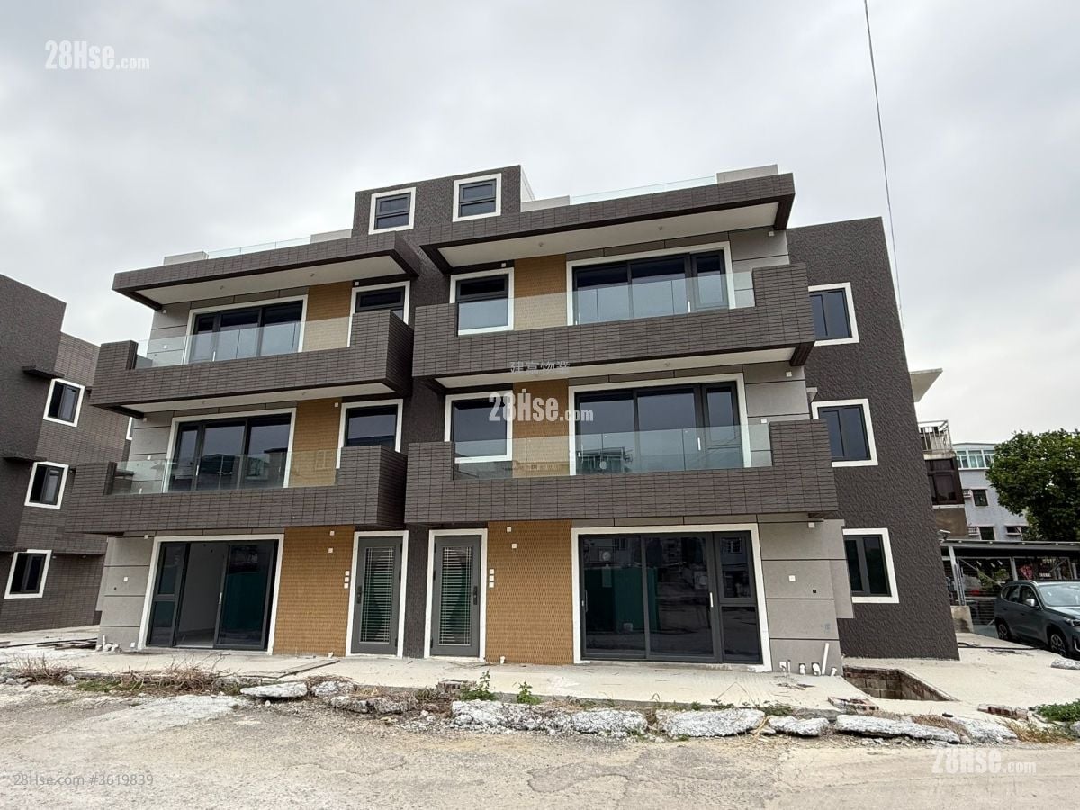 村屋 售盘 3 房 , 1 浴室 700 平方尺