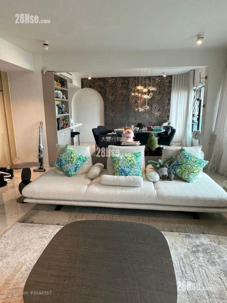 King's Park Villa Sell 4 Bedrooms 1,812 ft²