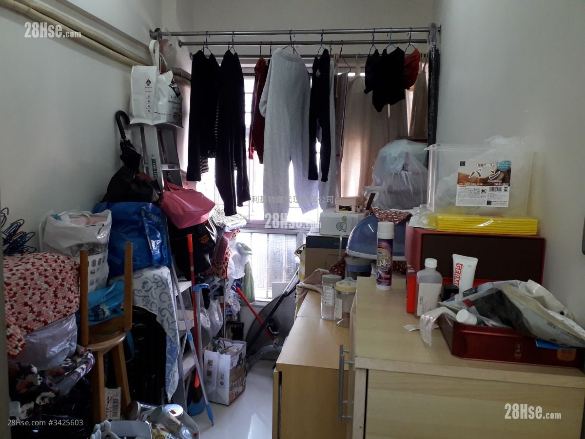 Tsimshatsui Mansion Sell 3 Bedrooms , 2 Bathrooms 742 ft²