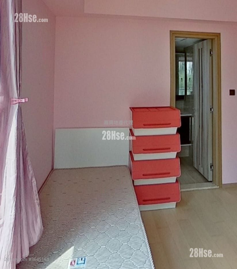 The.met.blossom Sell Studio , 1 Bathroom 223 ft²