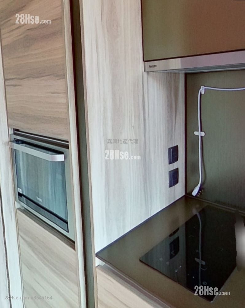 The.met.blossom Sell Studio , 1 Bathroom 223 ft²