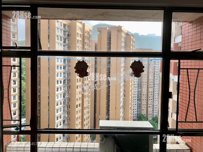 Pokfulam Gardens Sell 2 Bedrooms , 1 Bathroom 466 ft²